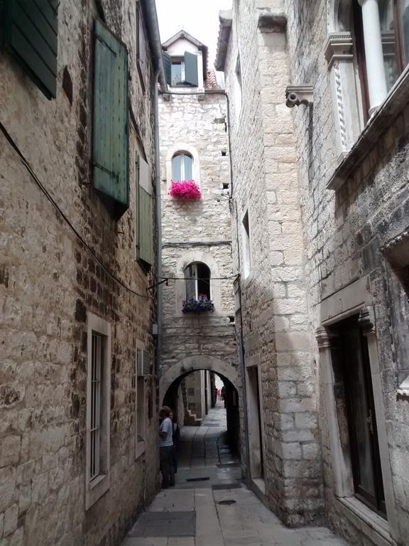 Turkish Tower Apartment Split Bagian luar foto